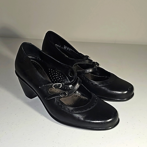 Dansko Shoes - Dansko Black 2 strap buckle heel Size 38 VGUC Super Comfortable